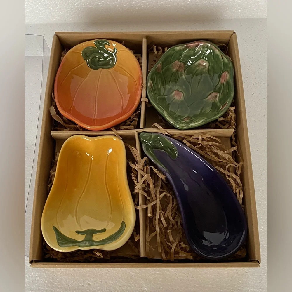 Williams Sonoma Jardin Potager Set Of 4 Hand Painted Vegetable Dipping Bowls